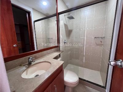 Apartamento en arriendo en Poblado, Medellín · foto 13 de 17