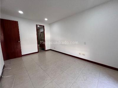 Apartamento en arriendo en Poblado, Medellín · foto 14 de 17