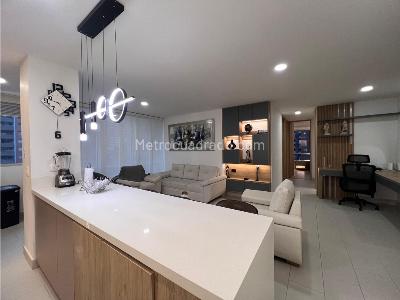 Apartamento de 3 alcobas en arriendo en Los Colores, Medellín, 100 m² · foto 2 de 20