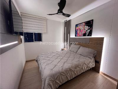 Apartamento de 3 alcobas en arriendo en Los Colores, Medellín, 100 m² · foto 15 de 20