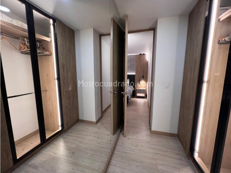 Apartamento Amoblado de 3 Alcobas en Los Colores - 9