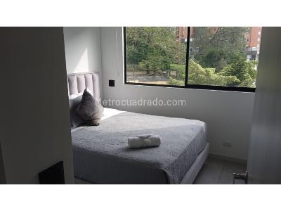 Apartamento de 3 alcobas en venta en El Poblado, Medellín, 87 m² · foto 14 de 15