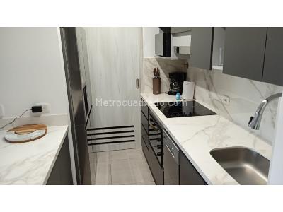 Apartamento de 3 alcobas en venta en El Poblado, Medellín, 87 m² · foto 3 de 15
