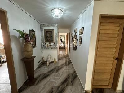 Apartamento en venta en Centro, Medellín · foto 4 de 12