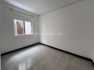 Apartamento en venta en La America, Medellín · foto 7 de 12