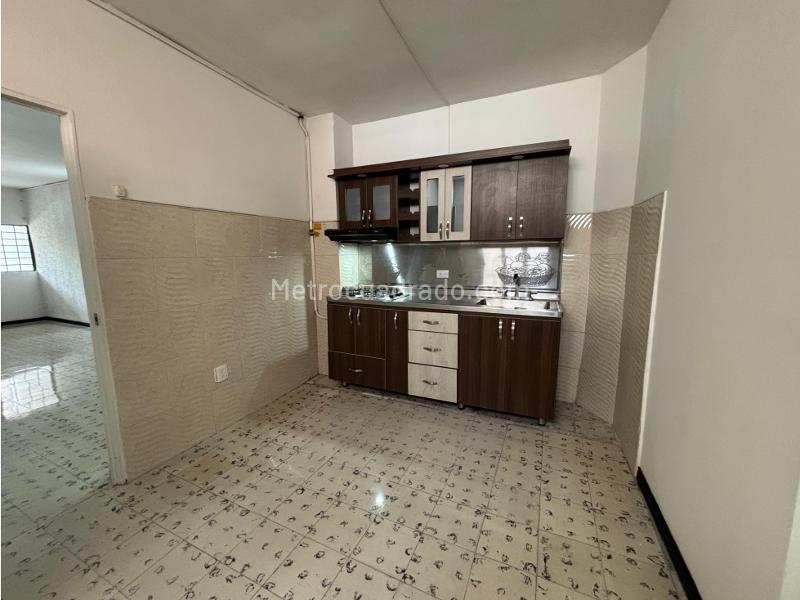 Comfortable 4BR Apartment in Laureles