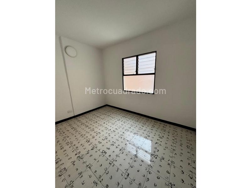 Comfortable 4BR Apartment in Laureles - 2