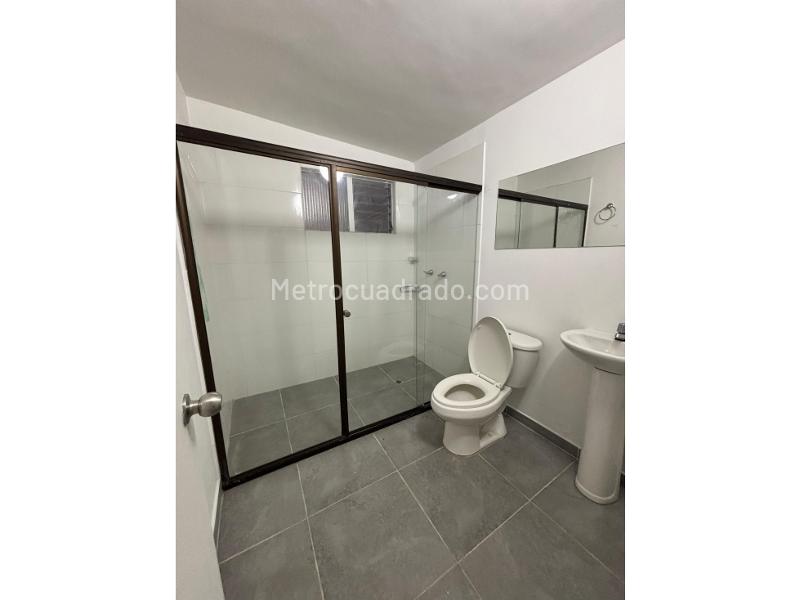 Comfortable 4BR Apartment in Laureles - 5