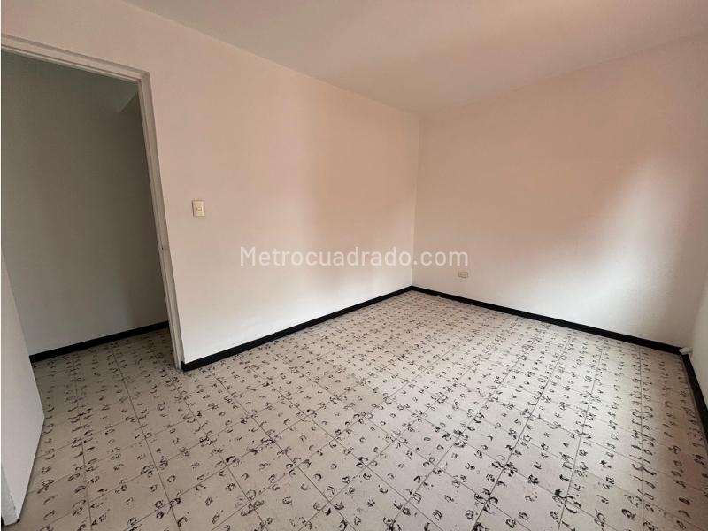 Comfortable 4BR Apartment in Laureles - 9