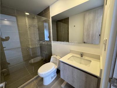 Apartamento de 2 alcobas en arriendo en El Poblado, Medellín, 94 m² · foto 12 de 18