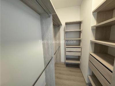 Apartamento de 2 alcobas en arriendo en El Poblado, Medellín, 94 m² · foto 18 de 18