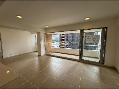 Apartamento de 2 alcobas en arriendo en El Poblado, Medellín, 94 m² · foto 5 de 18