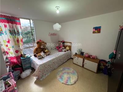 Apartamento en venta en Calasanz, Medellín · foto 7 de 13