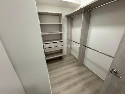 Apartamento de 3 alcobas en venta en El Poblado, Medellín, 138 m² · foto 6 de 18