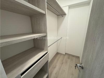 Apartamento de 3 alcobas en venta en El Poblado, Medellín, 138 m² · foto 12 de 18