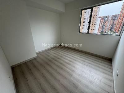 Apartamento de 3 alcobas en venta en El Poblado, Medellín, 138 m² · foto 16 de 18