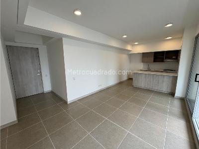 Apartamento de 3 alcobas en venta en El Poblado, Medellín, 99 m² · foto 4 de 14