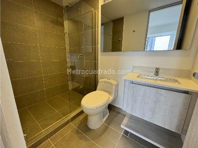 Apartamento de 3 alcobas en venta en El Poblado, Medellín, 99 m² · foto 8 de 14