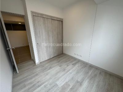 Apartamento de 3 alcobas en venta en El Poblado, Medellín, 99 m² · foto 9 de 14