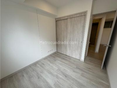 Apartamento de 3 alcobas en venta en El Poblado, Medellín, 99 m² · foto 10 de 14