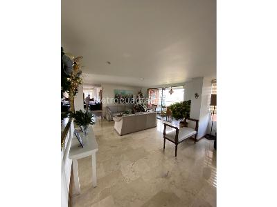 Apartamento de 3 alcobas en venta en El Poblado, Medellín, 174 m² · foto 4 de 20