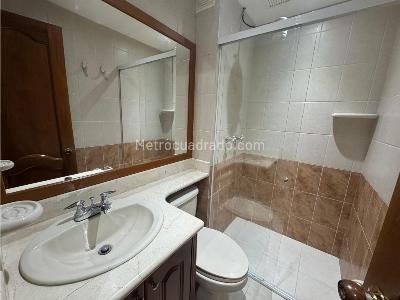 Apartamento de 3 alcobas en venta en Laureles, Medellín, 110 m² · foto 9 de 20