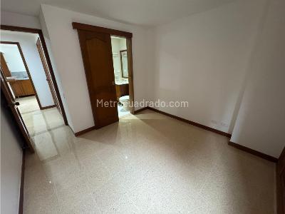 Apartamento de 3 alcobas en venta en Laureles, Medellín, 110 m² · foto 13 de 20