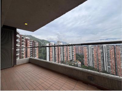 Apartamento de 3 alcobas en venta en Belen, Medellín, 87 m² · foto 4 de 20