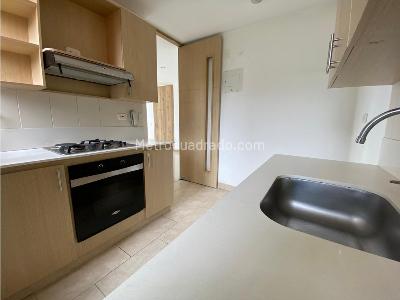Apartamento de 3 alcobas en venta en Envigado, Envigado, 85 m² · foto 8 de 19