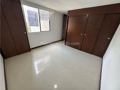 Apartamento en venta en Loma De Los Bernal, Medellín · foto 16 de 16
