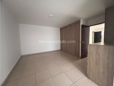 Casa de 2 alcobas en venta en Conquistadores, Medellín, 180 m² · foto 6 de 9