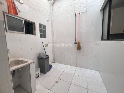Casa de 2 alcobas en venta en Conquistadores, Medellín, 180 m² · foto 9 de 9
