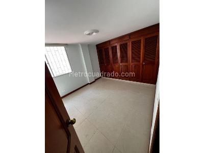 Apartamento de 5 alcobas en venta en Laureles, Medellín, 297 m² · foto 13 de 19