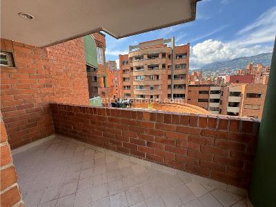 Apartamento de 4 alcobas en venta en Laureles, Medellín, 494 m² · foto 8 de 20