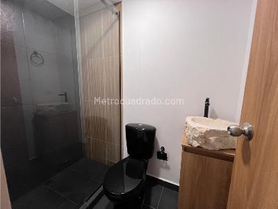 Apartaestudio en venta en Laureles, Medellín, 41 m² · foto 6 de 10