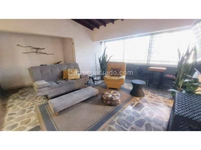Apartamento de 4 alcobas en venta en Laureles, Medellín, 165 m² · foto 2 de 20