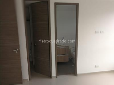 Apartamento de 3 alcobas en venta en Conquistadores, Medellín, 104 m² · foto 14 de 19