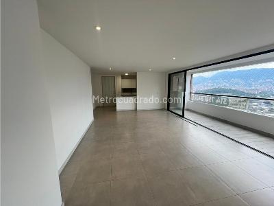 Apartamento de 3 alcobas en arriendo en El Poblado, Medellín, 121 m² · foto 2 de 18