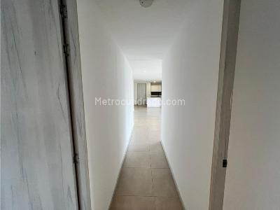 Apartamento de 3 alcobas en arriendo en El Poblado, Medellín, 121 m² · foto 12 de 18