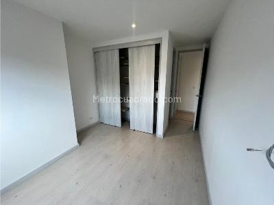 Apartamento de 3 alcobas en arriendo en El Poblado, Medellín, 121 m² · foto 13 de 18