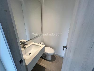 Apartamento de 3 alcobas en arriendo en El Poblado, Medellín, 121 m² · foto 15 de 18