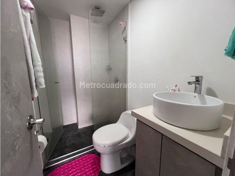 Luxury 4BR Penthouse in Simon Bolivar - 5