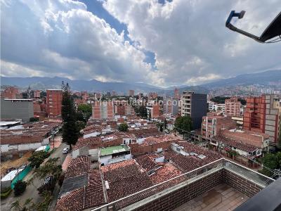 Apartamento de 3 alcobas en arriendo en Laureles, Medellín, 120 m² · foto 10 de 16