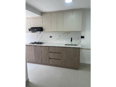 Apartamento de 3 alcobas en venta en Laureles, Medellín, 94 m² · foto 15 de 17