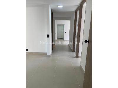 Apartamento de 3 alcobas en venta en Laureles, Medellín, 94 m² · foto 16 de 17