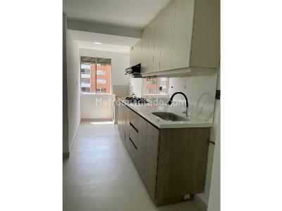 Apartamento de 3 alcobas en venta en Laureles, Medellín, 94 m² · foto 2 de 17