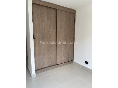 Apartamento de 3 alcobas en venta en Laureles, Medellín, 94 m² · foto 8 de 17