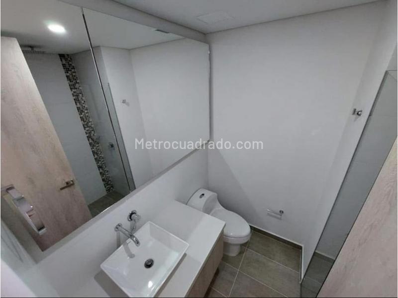 Modern 2BR Apartment with View in Envigado - 5