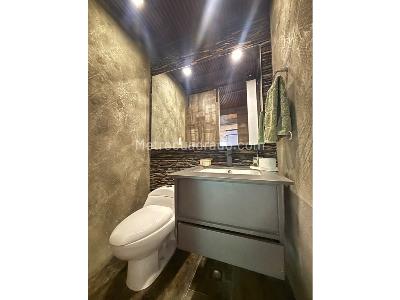 Apartaestudio en venta en El Poblado, Medellín, 100 m² · foto 5 de 13