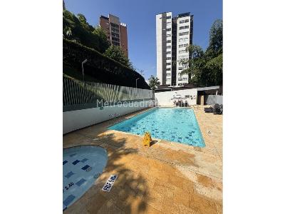 Apartaestudio en venta en El Poblado, Medellín, 100 m² · foto 13 de 13